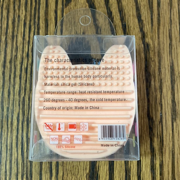 🦋🆕Makeup Brush Cleaner - Picture 2 of 3